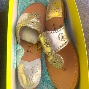 Jack Rogers Platinum Hamptons Flat size 9 NWT